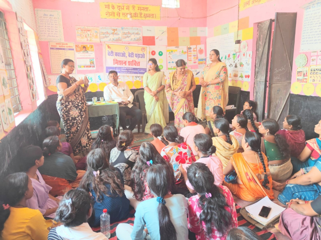 बेटी बचाओ बेटी पढ़ाओ अंतर्गत बलौदा के ग्राम पंचायत चारपारा में विशेष कार्यक्रम आयोजित