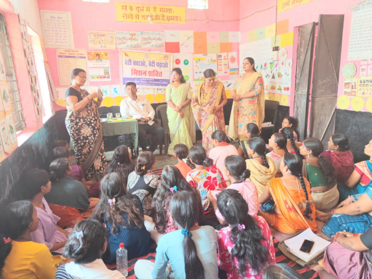 बेटी बचाओ बेटी पढ़ाओ अंतर्गत बलौदा के ग्राम पंचायत चारपारा में विशेष कार्यक्रम आयोजित