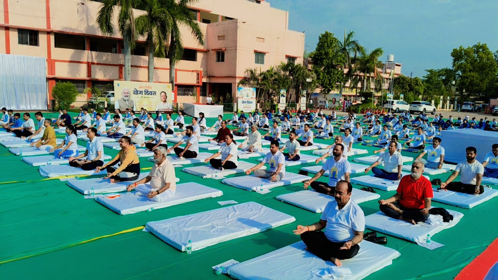 CG : अच्छे शारीरिक और मानसिक स्वास्थ्य के लिए रोज करें योग - अरुण साव