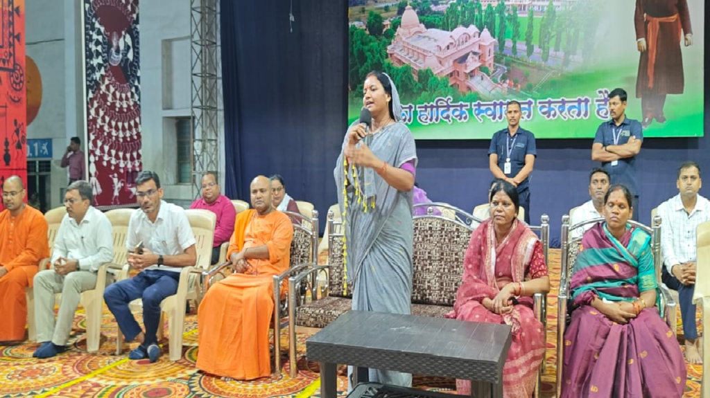 CG : नक्सल मुक्त नारायणपुर विकास की नई उड़ान पर : मंत्री लक्ष्मी राजवाड़े ने विद्यार्थियों को दिया बड़े सपने देखने का संदेश