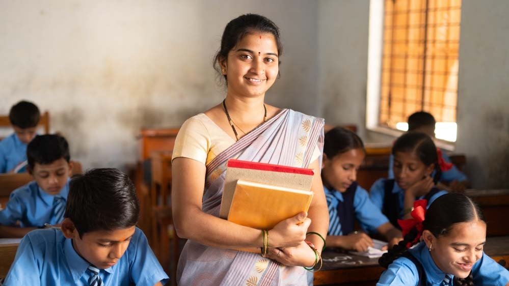 Teacher_india5_1.jpg