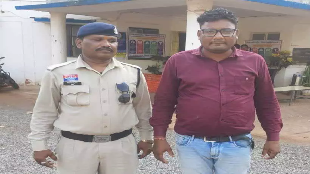 CG : नगर सैनिक गिरफ्तार, गांजा तस्करों का करता था मदद …