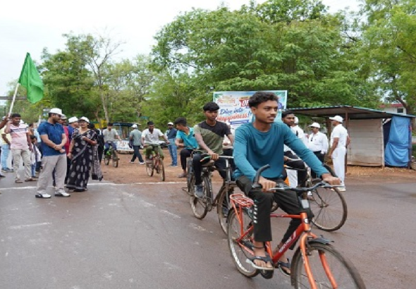 CG : विश्व साइकिल दिवस पर निकली जागरूकता रैली …