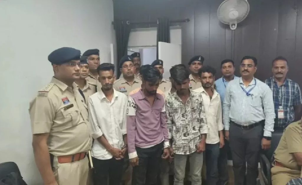 CG : अंतर्राज्यीय चेन स्नेचिंग गिरोह का पर्दाफाश, ओडिशा के 5 समेत 6 आरोपी गिरफ्तार …
