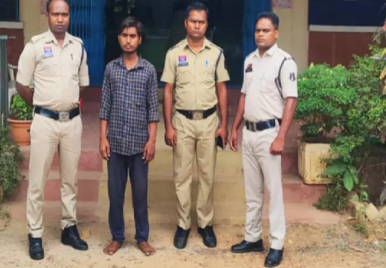 CG : ईलाज के लिए पत्नी ने पैसे की मांग की तो पति ने मार डाला, हथौड़ी बरामद…