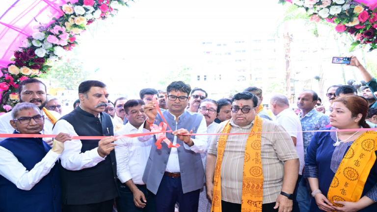 CG : वित्त मंत्री ओपी चौधरी ने किया जीके इलेक्ट्रिक शोरूम का शुभारंभ