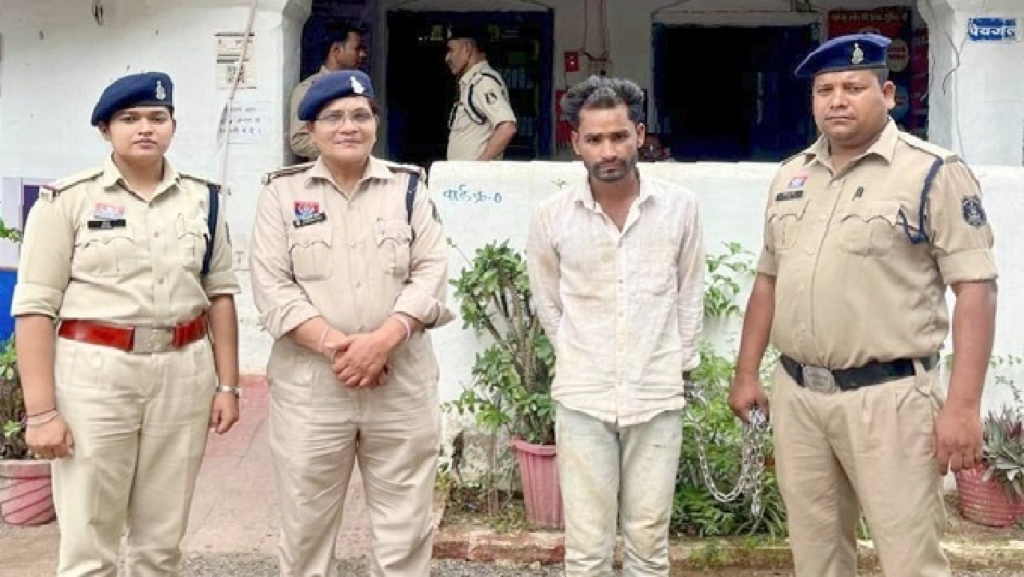 CG : मूकबधिर दिव्यांग युवती के साथ दुष्कर्म, पुलिस ने आरोपी को भेजा जेल…