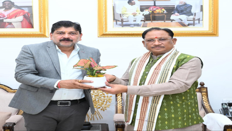 CG : रेलवे के आधुनिकीकरण से यात्री सुविधाओं, व्यापार, पर्यटन और क्षेत्रीय विकास को मिलेगी नई गति : मुख्यमंत्री विष्णु देव साय