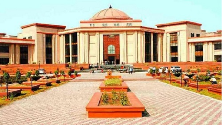 CG : हाईकोर्ट का बड़ा फैसला : बुजुर्गों की सुरक्षा के लिए बेटे को घर से बेदखल कर सकता है ट्रिब्यूनल…