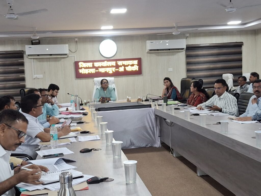 मोहला : निर्माण कार्यों में गुणवत्ता के साथ समय-सीमा का रखें विशेष ध्यान-कलेक्टर तुलिका प्रजापति