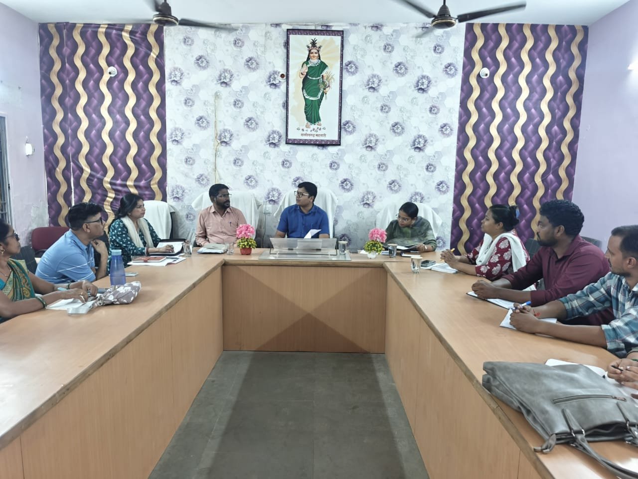 मोहला - विकासखंड स्तरीय ठोस अपशिष्ट प्रबंधन एवं निगरानी समिति की बैठक सम्पन्न
