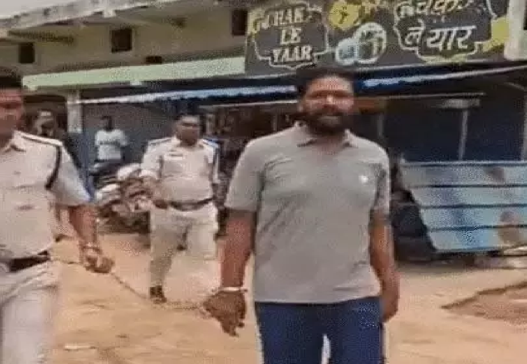 CG : मासूम को भारत विरोधी नारे सिखाने का मामला, पुलिस के एक्शन के बाद पत्नी पलटी …