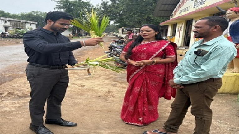 CG : जिला पंचायत सीईओ द्वारा गीदम विकासखंड के विकास कार्यों का किया मैदानी निरीक्षण …