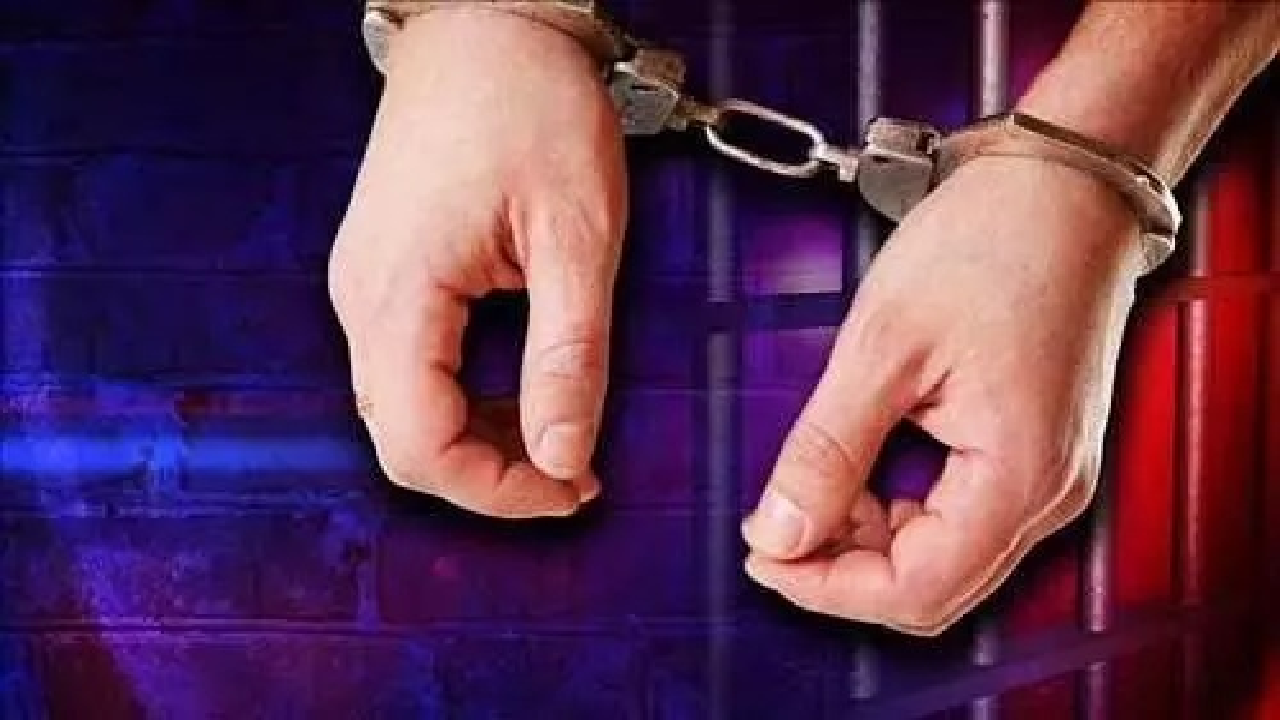 CG : फर्जी सर्पदंश मुआवजा कांड का खुलासा, वकील-बैंककर्मी समेत 4 गिरफ्तार …