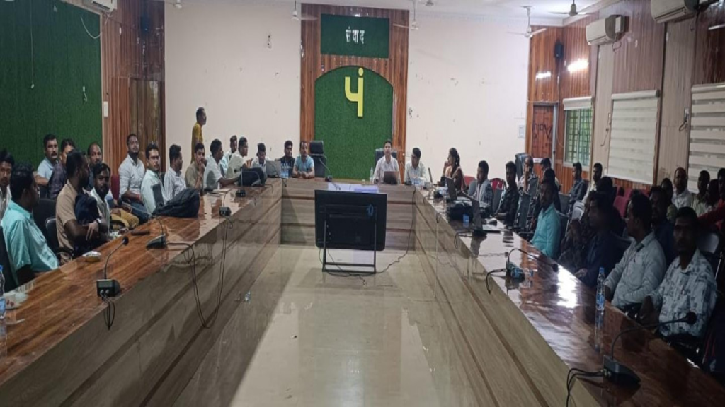 जशपुर की सभी 44 सहकारी समितियां बनेंगी कॉमन सर्विस सेंटर ...