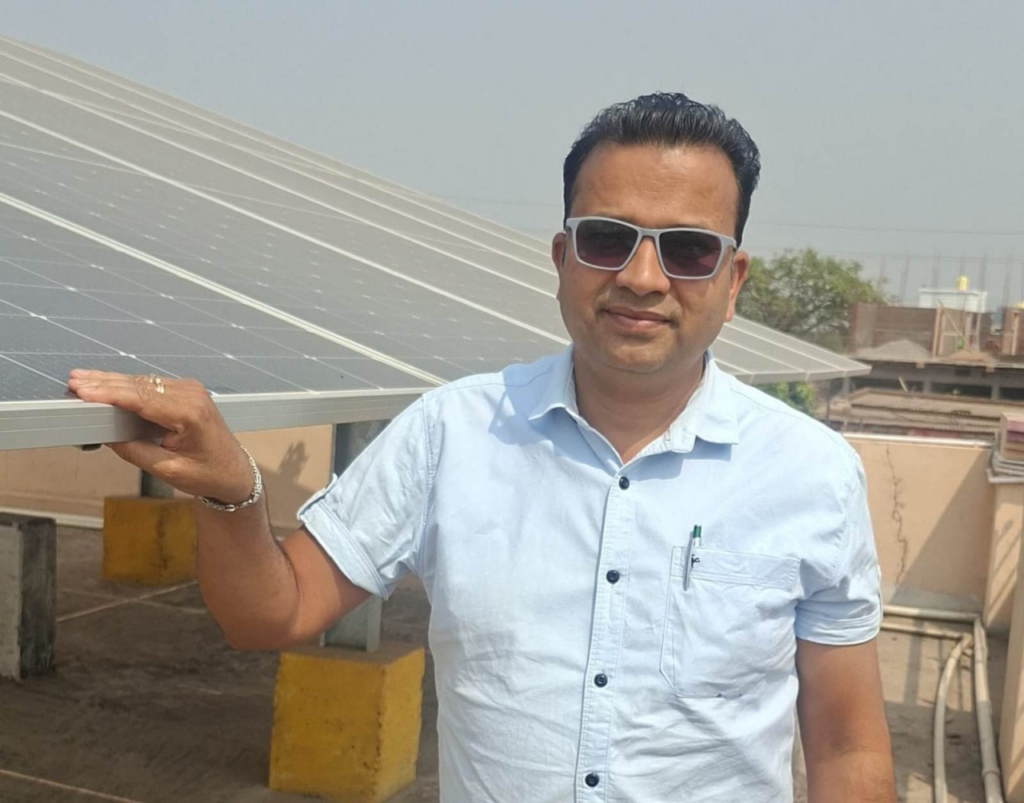 प्रधानमंत्री सूर्य घर योजना से राजनांदगांव का साहू परिवार बना ऊर्जा आत्मनिर्भर ...