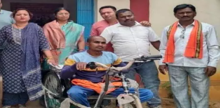 मोहला : बैटरी चालित ट्राइसाइकिल से बदली जिंदगी …