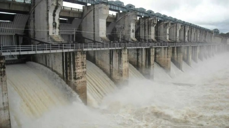 CG : गंगरेल जलाशय 63% से अधिक भरा, बढ़ी पानी की आवक; जरूरत पड़ने पर छोड़ा जाएगा 20 हजार क्यूसेक पानी …