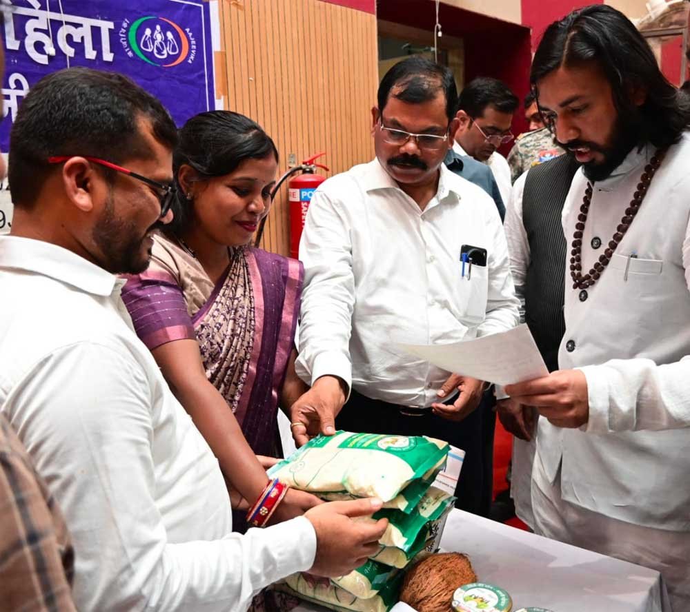 cHAWAL_02.jpg