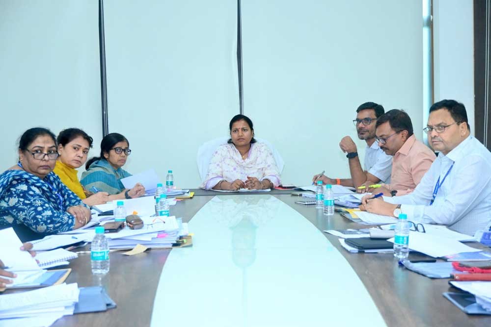 rAJWADE_02.jpg