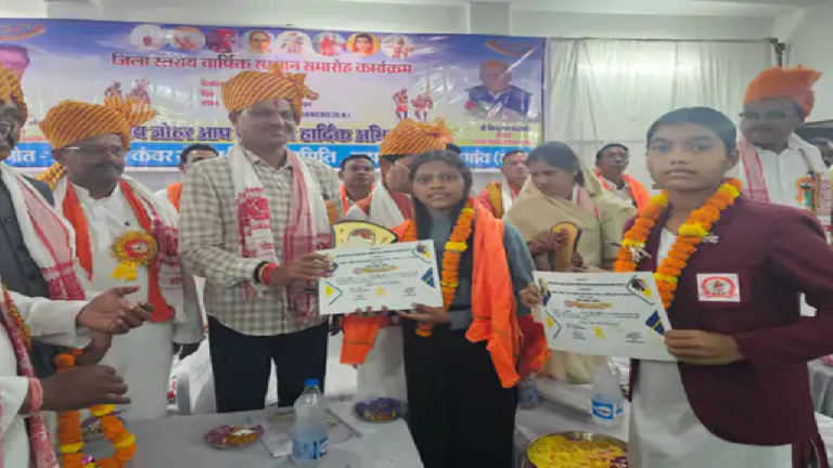 राजनांदगांव : कंवर समाज के भवन विकास के लिए महापौर ने की…
