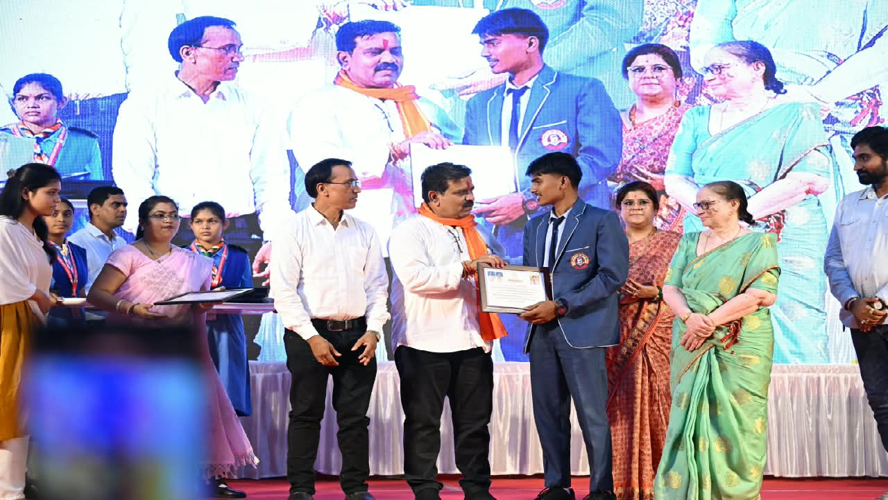 CG : कवर्धा की प्रतिभा एक दिन बनेगी देश का गौरव : विजय शर्मा…