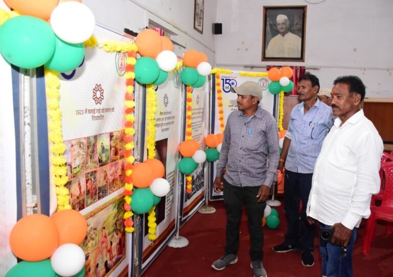 राजनांदगांव : देशवासियों में आजादी के लिए अलख जगाने वाले राष्ट्रगीत वंदेमातरम् की अक्षुण्य गाथा की फोटो प्रदर्शनी में झांकी