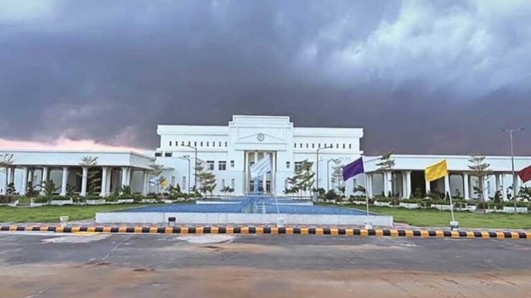 Niwas_01-1.jpg
