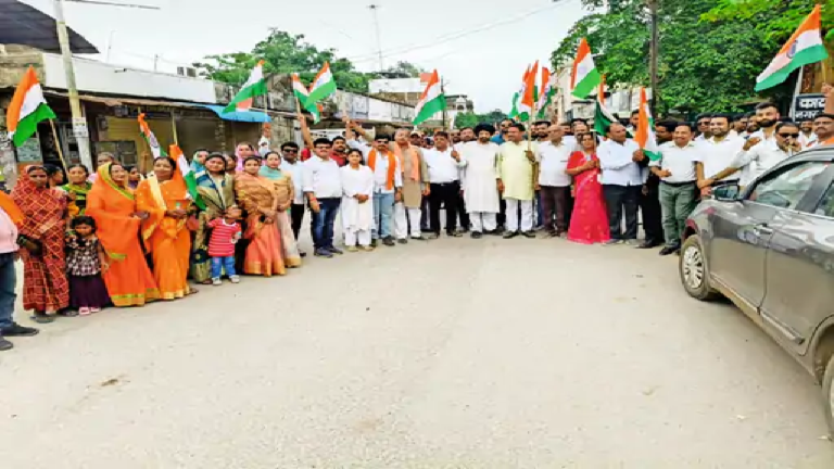 राजनांदगांव : राष्ट्रप्रेम को मजबूत करने निकाली रैली …