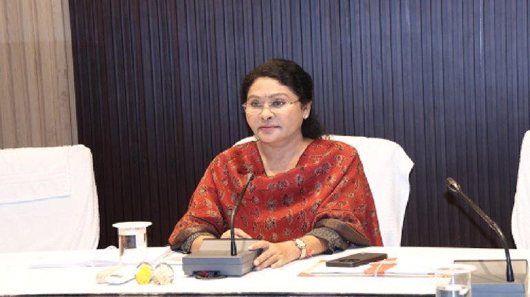 CG : कलेक्टर ने समय-सीमा की बैठक में विभिन्न विभागों के कार्यों की प्रगति की विस्तृत समीक्षा की…