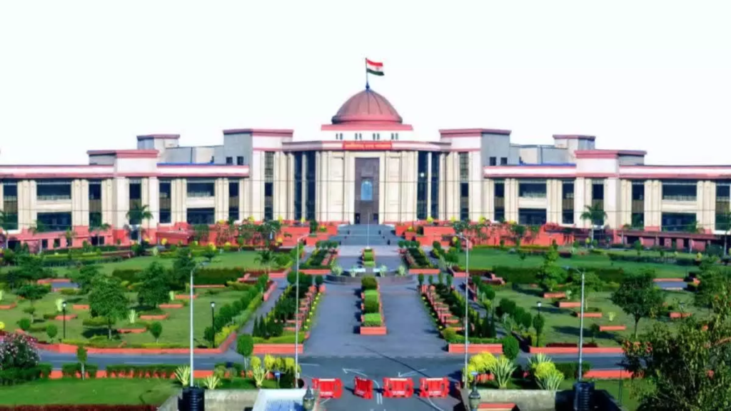 CG : बिलासपुर में हवाई सुविधाओं के विस्तार और एयरपोर्ट के विकास को लेकर HC में सुनवाई हुई …