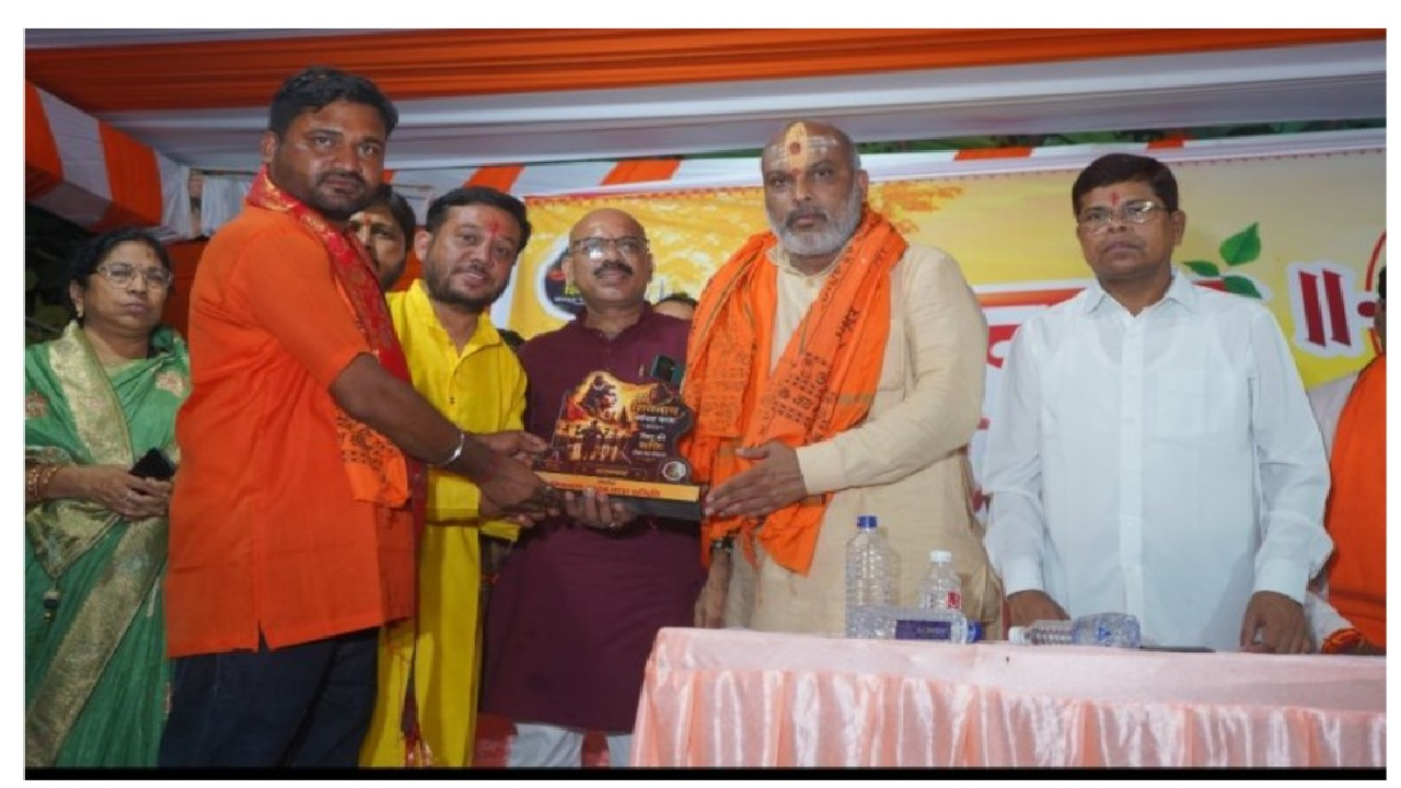 CG : शिवनाथ कांवड़ यात्रा में शामिल हुए विधायक चंद्राकर, महमरा एनिकट में की महाआरती…
