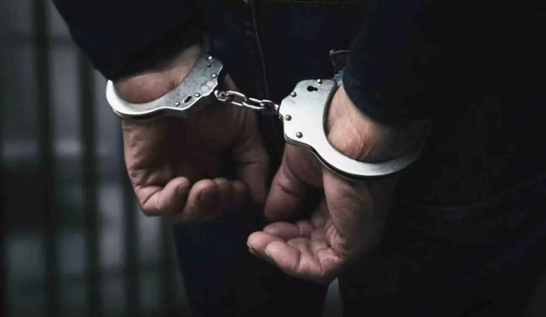 CG : बावनीमारी जंगल में जुआ खेल रहे 7 आरोपी गिरफ्तार …