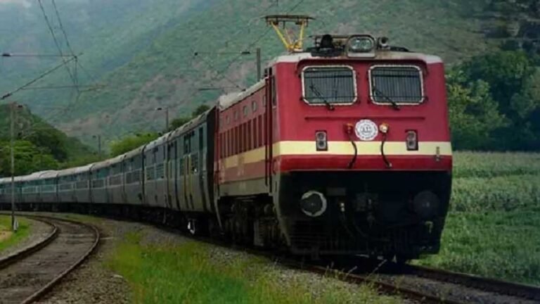 rail_Train_A_121_6.jpg