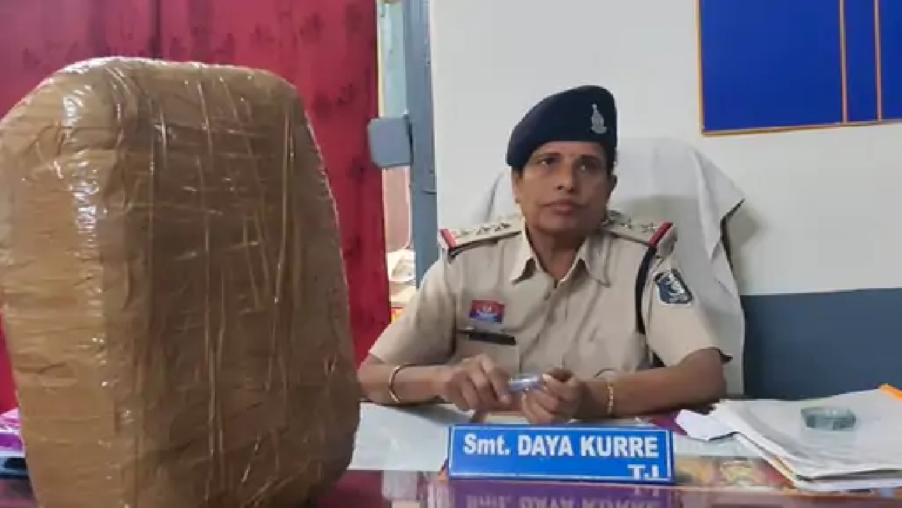 राजनांदगांव : ट्रेन में मिले लावारिस बैग से 8.64 किलो गांजा बरामद…