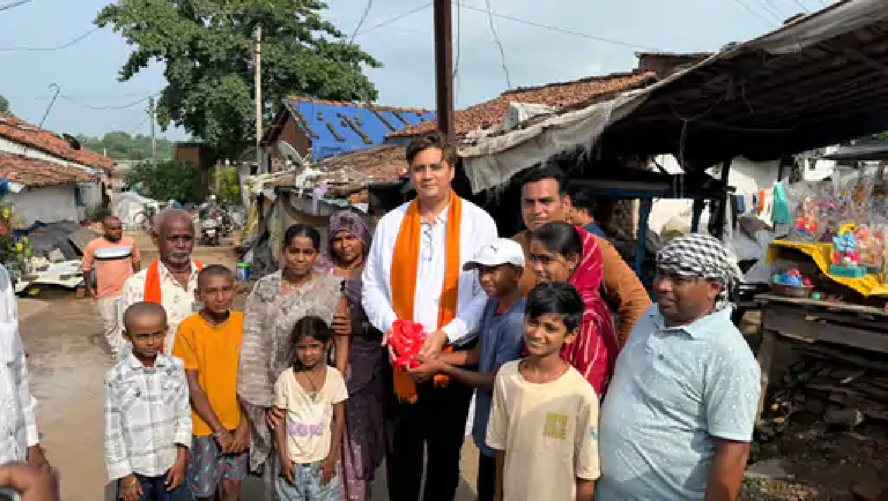 राजनांदगांव : सिंगदई के मूर्तिकारों को मिलेगा भवन नई पीढ़ी को सिखाएंगे पारंपरिक कला…