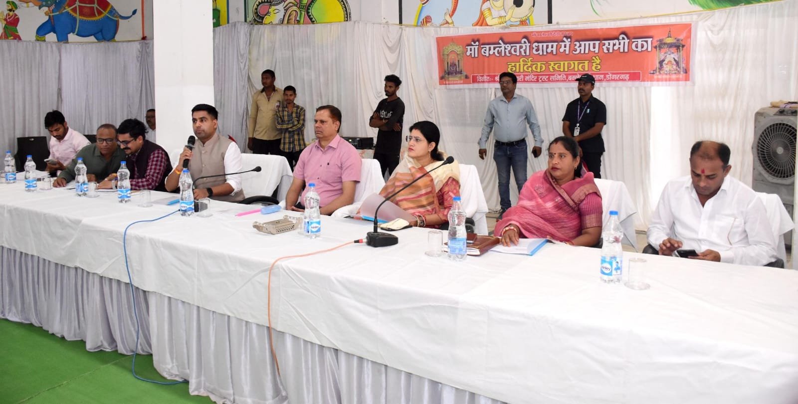 राजनांदगांव : क्वांर नवरात्रि मेले में श्रद्धालुओं की सुविधा और सुरक्षा सर्वोच्च प्राथमिकता - संभागायुक्त सत्यनारायण राठौर