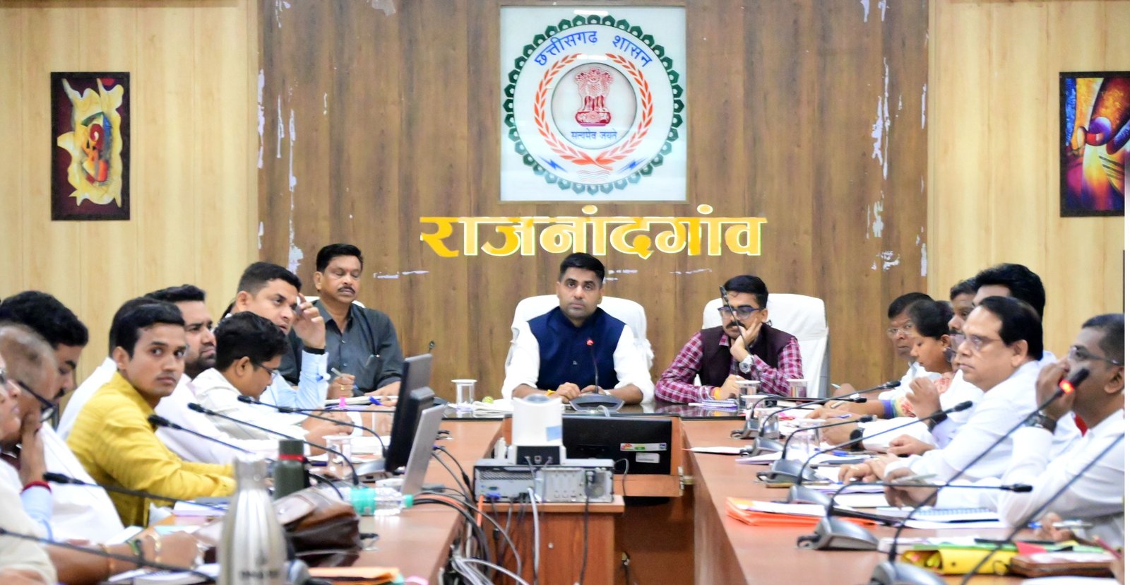 राजनांदगांव : ई-ऑफिस में लंबित ई-फाइलों का समय-सीमा में निराकरण सुनिश्चित करें-  कलेक्टर