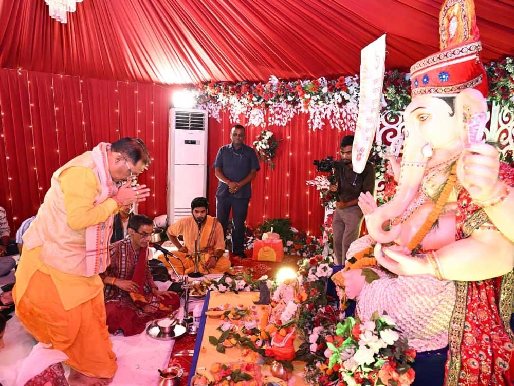 Ganesh_0222222.jpg