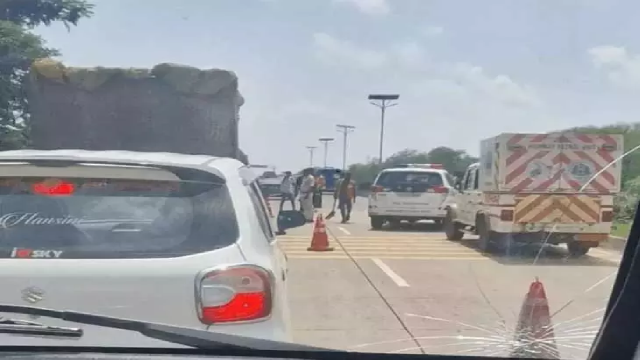 CG : बिलासपुर-रायपुर हाइवे पर ट्रैक्टर की ठोकर से बाइक सवार दो युवकों की मौत …