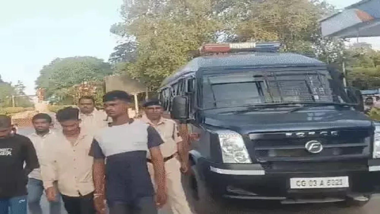 CG : बिलासपुर हिंसा मामले में पुलिस का एक्शन जारी है…