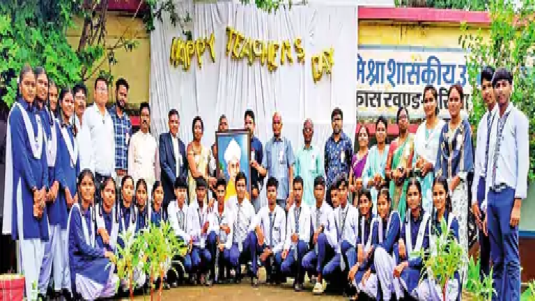 राजनांदगांव : 10-12वीं में टॉप टेन में आने वाले स्टूडेंट्स को मिलेगा 10 हजार ...