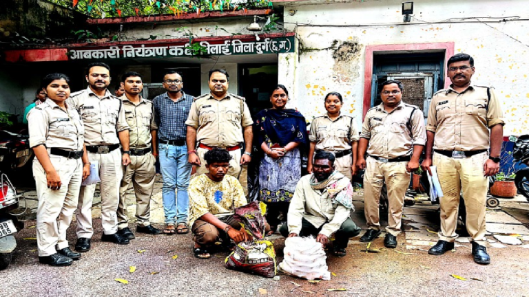 Durg : अवैध मदिरा के विरूद्ध आबकारी विभाग की कार्यवाही