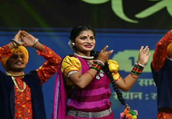 CG : सुमधुर लोकगायिकी से छत्तीसगढ़ी लोकगीतों में सराबोर हुआ रायगढ़, तीसरे दिन का हुआ यादगार समापन …