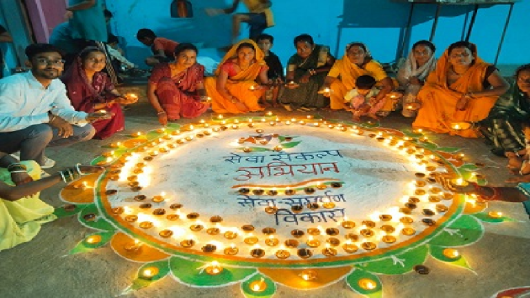 राजनांदगांव : आशीर्वाद के दीयों से जगमग हुआ राजनांदगांव जिला…