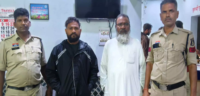 CG : अवैध कबाड़ दुकान और अशांति फैलाने वालों पर पुलिस का शिकंजा, 5 गिरफ्तार …
