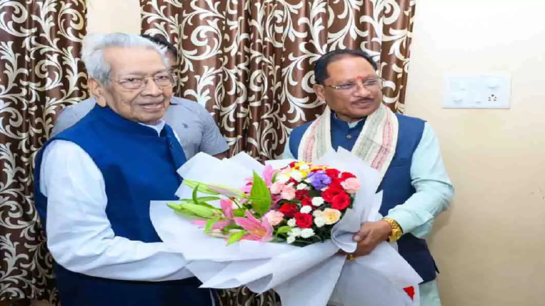 CG : CM विष्णुदेव साय ने पूर्व राज्यपाल विश्वभूषण हरिचंदन से की सौजन्य भेंट …