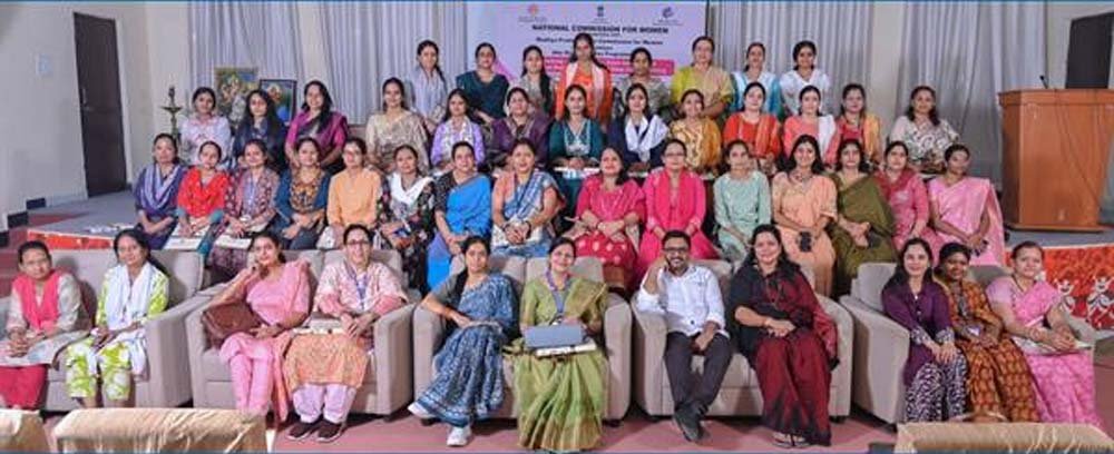 mahila_05-1.jpg