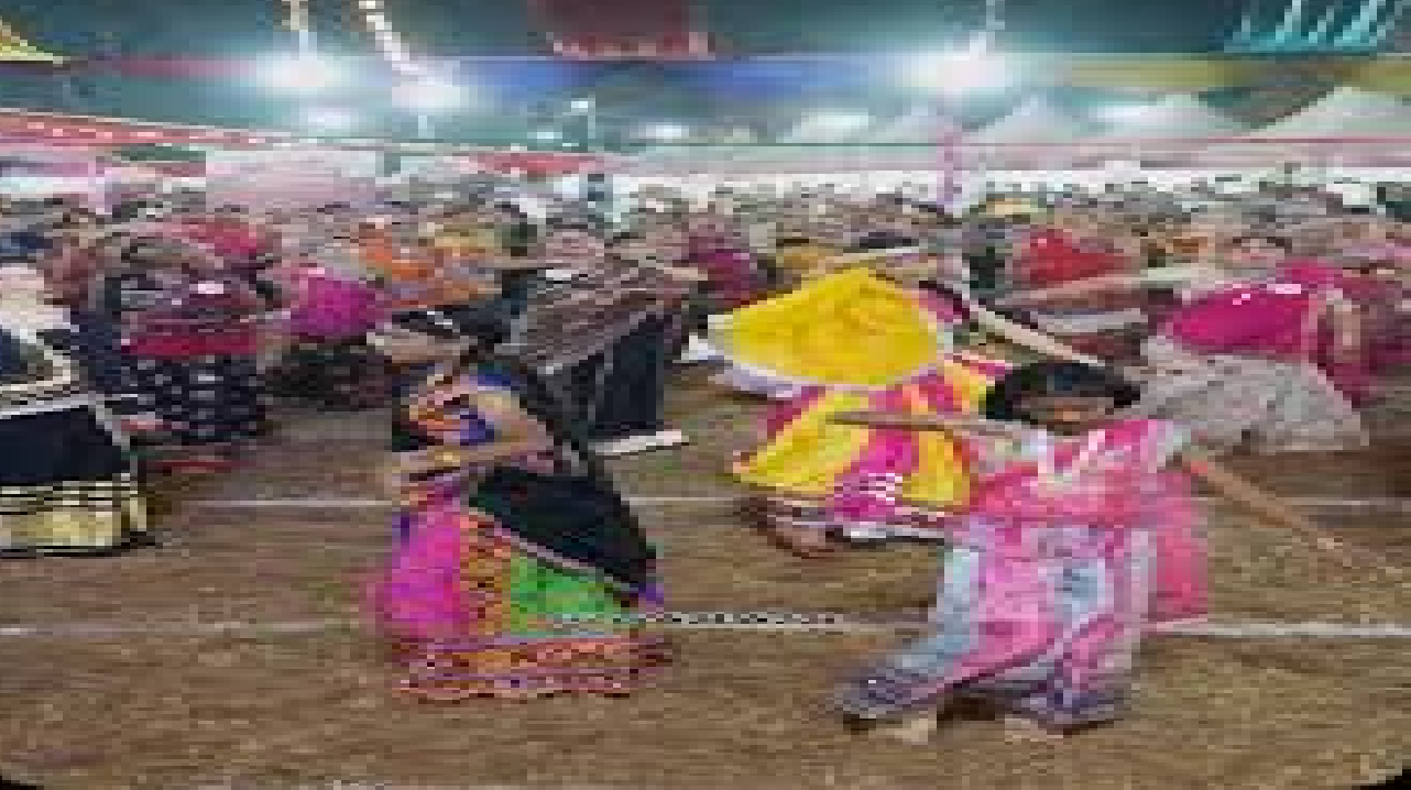 राजनांदगांव : नवरात्रि पर कैलाश नगर में रास गरबा और डांडिया की दी प्रस्तुति...