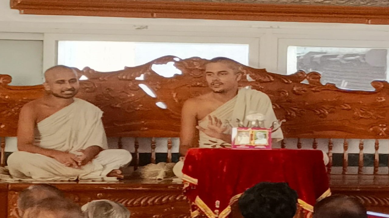 राजनांदगांव :‎ प्रत्येक कहानी में संदेश होता है, अपनाना सीखो-श्रेयांशप्रभ जी